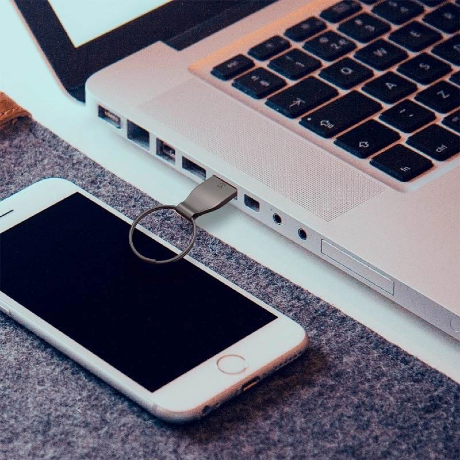 Pen Drive Aplicação em Computador