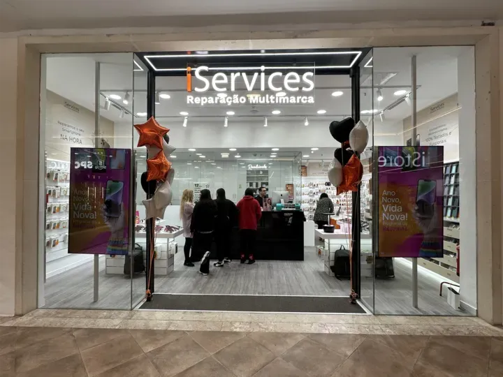 iServices ouvre un magasin à AlgarveShopping!